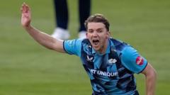 Yorkshire bowler Milnes to return to Kent