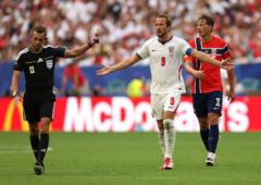 كأس العالم: المواجهة بين إنجلترا والنرويج تنتقل إلى شوطين إضافيين بعد استمرار التعادل