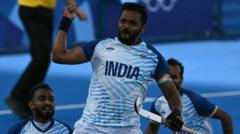 England men remain top of Pro League despite India defeat