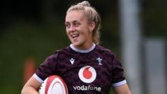 Jones considered Wales future after contracts row