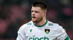 Northampton prop Green agrees new deal