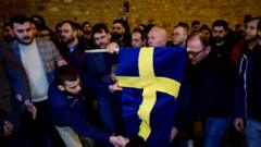 Kuran yakma eylemine karşılık İstanbul'daki İsveç Konsolosluğu yakınında İsveç bayrağı yakılmak istenmişti.