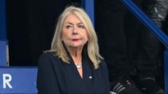 Whelan steps down after 15 years as Leicester CEO