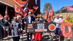 Pottery workers call for more government support