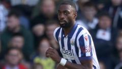 Hull City bring in defender Ajayi