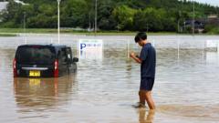 'Unprecedented' rain in Japan kills six people
