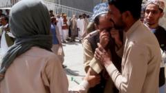 पाकिस्तानमा बम विस्फोटन भएको मस्जिद क्षेत्र