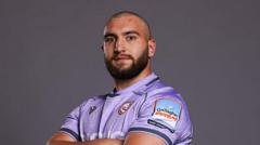 Exeter signe le pilier McArthur de Gloucester