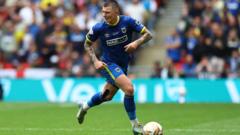 Wycombe sign Tilley after release from Wimbledon