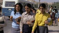 Wanafunzi nchini Iran katika miaka ya 70