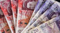 Facebook sellers targeted with counterfeit money