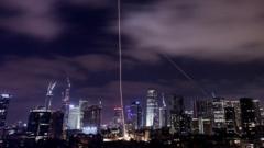 42-wni-terdampar-di-tel-aviv-apa-dampak-konflik-iran-israel-bagi-indonesia
