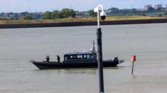 Search for girl missing in River Thames suspended
