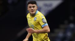 Bailey Cadamarteri: Lincoln City Sign Sheffield Wednesday Forward - BBC ...