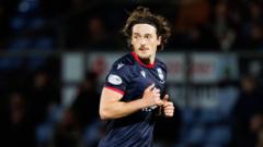 Kilmarnock sign ex-County full-back Brown on short-term deal