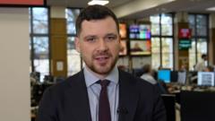 Labour MPs 'furious' as leadership row goes public