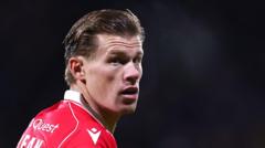 Club captain McClean to leave Wrexham