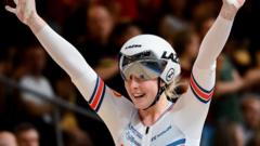 GB's Finucane powers to gold to defend world sprint title