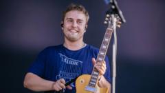 Belfast Vital: Thousands heading to Sam Fender gig