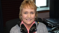 Lansio gwobr er cof am Leah Owen er mwyn rhoi 'cyfleoedd i bobl ifanc'