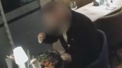 Dine and dash man ‘put own hair on plate’