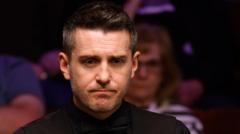 Dominant Selby thrashes Carter to reach Masters quarter-finals