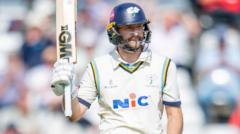 Yorkshire-Middlesex game ends in high-scoring draw