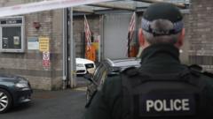 Delivery driver threatened at gunpoint to drive bomb to police station