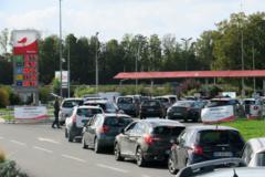 Fransa’da benzin krizi: Her üç istasyondan birinde benzin yok
