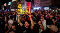 Apoiadorwww 12betMilei com um banner que diz: 'Javier Milei PRESIDENTE'