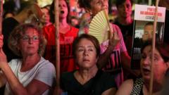 Netanyahu is only obstacle to bringing hostages home, families say