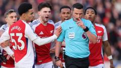 Arsenal appeal against controversial Lewis-Skelly red card