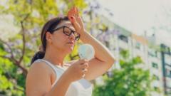 What to do if you think someone has heat exhaustion or heatstroke