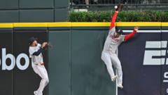 ‘Have you seen anything like that!’ – Red Sox pair combine for catch