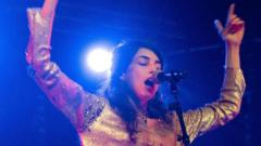 Was Canceling the Jewish Band Gig a Mistake for the Venue?