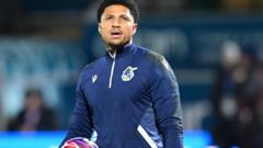 Walsall sign Watford keeper Roberts on loan