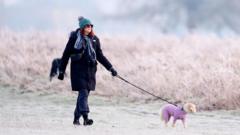 Cold snap across UK to last into weekend, forecasters say