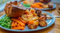 School offers pupils 'full roast dinners' in the morning to tackle hunger