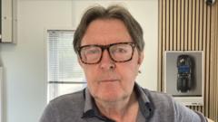 'Dylai triniaeth arloesol canser y prostad fod ar gael yng Nghymru'