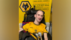Wolves fan dedicates care home room to his club
