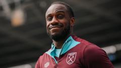 West Ham yet to decide on Antonio future