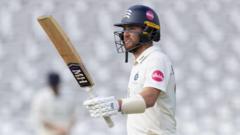 Higgins leads Middlesex resistance against Yorkshire