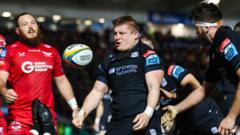 Glasgow grind out narrow URC win over Scarlets