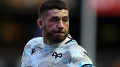 Wales prop Thomas signs new Ospreys deal