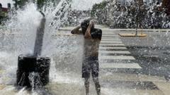 Dangerous heatwave scorches US as Fourth of July holiday kicks off