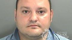 Police officer jailed for sexually abusing girl