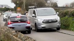 Pavement surfing makes roads 'exceptionally dangerous'