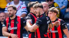 Warrington score seven unanswered tries as they come from behind to relaunch their Super League play-off quest at
