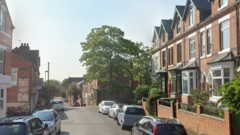 Four arrests after man slashed in street fight