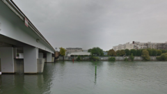 Man held after four bodies found in River Seine